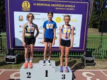 542751029_1247018080558881_2578548079243545904_n