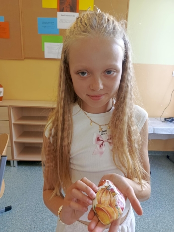 ef6ea8f4-7845-4530-9da2-b40701cdc438