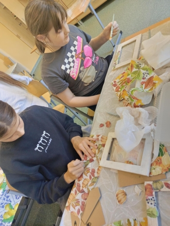 8e759e4d-688b-4c8f-895a-8486ed85a1e7