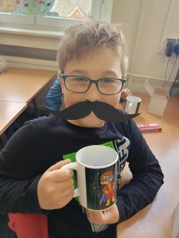 8d05a877-f81d-441a-b3c5-86aa8d2df660