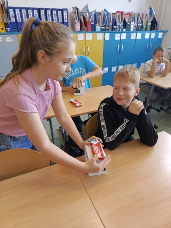 a4932eda-3a27-4697-9be0-defac1a5dea9