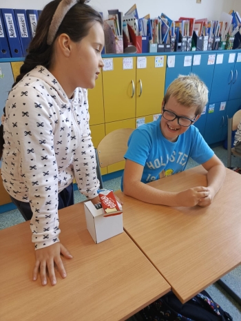 c0bf41ef-0d7a-463e-803b-4ac891a07723