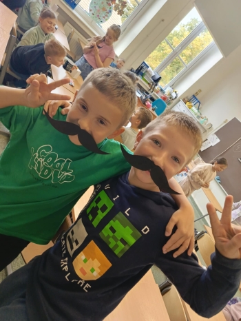 e8de24f4-a2f2-4b6e-b51c-ec7c97d1952f