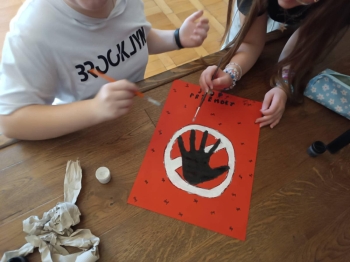 0d89c748-7020-4e21-8204-3a3655320684