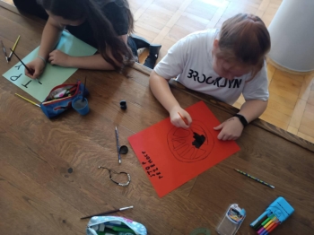 82772051-2a7b-426c-a758-1e180115ac4a