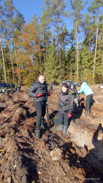 81e362a9-0ea4-483f-8fb7-fbb1e2b7d3e6