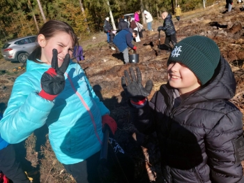 ac2ea0f5-c532-4198-92a2-ecfe2e0b0840