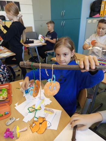 a3e9d8b5-dfd8-4a0b-b8b7-d7070bf4c454