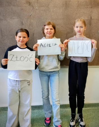 e3fe8dc4-4c8f-41f6-8806-84814692c523