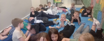 Czytanie na dywanie 1