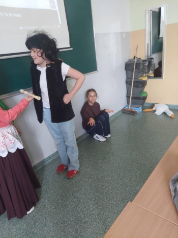 0f6219ba-9108-476a-b3dc-ae79b204574a