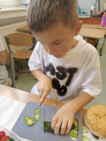 41fcd29a-fd64-4baa-8370-aaf75d2a2b10