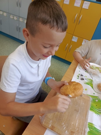 682f2071-0ad2-4595-ad54-28d67300cee8