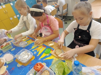 a5d6ef37-bc72-4772-86b9-43390768df46