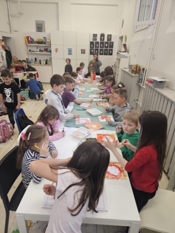 f38124d5-b8dc-4bf3-badd-2989db09200e (1)