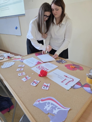 d7235789-c793-43c1-967b-5e6d89df39a9