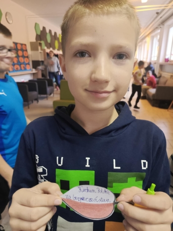 29cd1fb8-3d8a-4c9c-9ea6-b53a1a89a94a