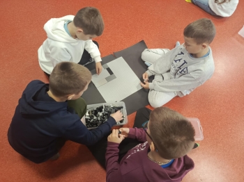 0a7846d7-bf8f-4258-9d3d-0fc32b33810b (1)