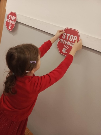 73331b10-faa2-4467-867b-ced4c3162911