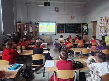 b0415ab7-fdaf-41d4-918e-208c4a41a321