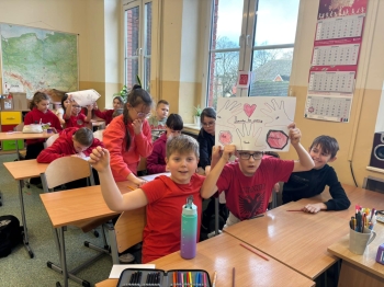 eebea9d4-0bfe-4a48-b5a9-4359bfdede6b