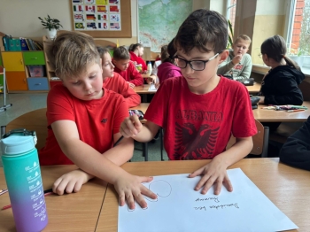 43c673f1-7ac1-4181-8c72-0b7a10e3c713