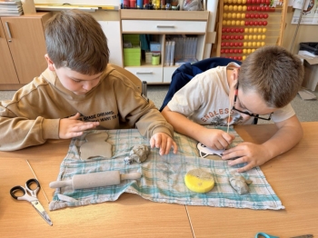 328f167b-d213-4e5f-893c-ff74f136e2da