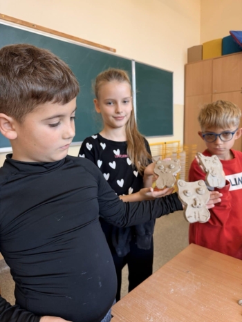 c50e6a4e-efcf-41a4-a5d6-1e7935326911