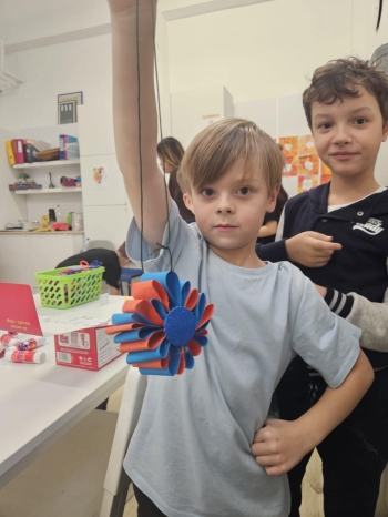 bc552387-c9dd-4b40-bfc0-3c136016f9db