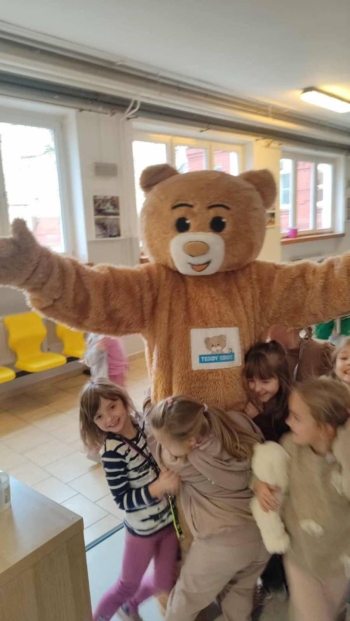 39c32896-d79a-4e2d-ae3e-ff636bb3a03a