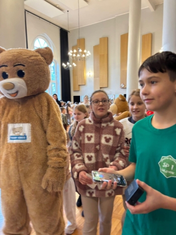 51f7735a-4ddf-44bd-bfc5-d35aed8a6b4b