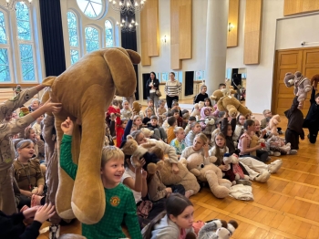 787f40f5-263b-4283-b594-cb6639390d34