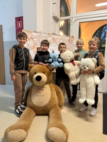 7963340f-17dd-4433-8992-ee74b5227cd6