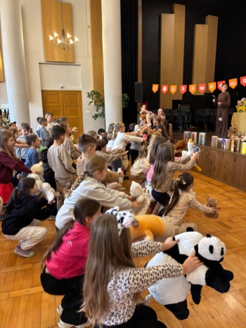 b2ab2dd6-e13d-41b9-bded-5e8cb33cbe8c