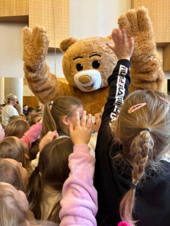 ed07c3fa-9387-4d46-be8b-abbd0d58c7a2