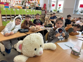 f8bf5758-9776-44e9-911b-0007a14c479f