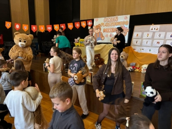 f9acd6ba-1e96-4eea-a120-88f62c0ceb46