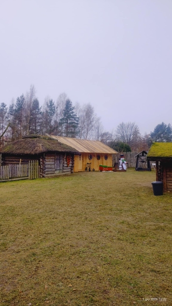 441b2bad-df16-4a31-bfb5-7bc4222bc021