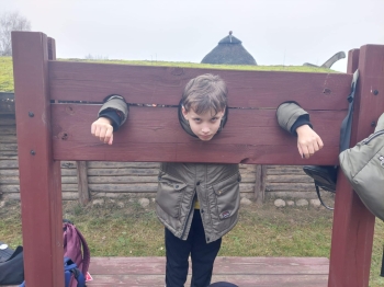 c486ef83-b75c-4a28-b909-7a0a7d4d9370