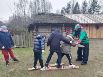 ddead360-4d93-499c-9a09-d979aa5be222