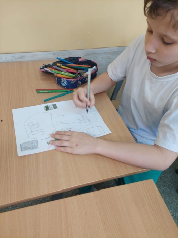 2ae5ebb1-692f-4b4f-8967-deef0e7a3ee9