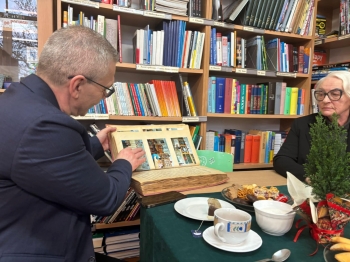 44c64c33-b4b3-4a2a-a4db-fd3707bef6fb