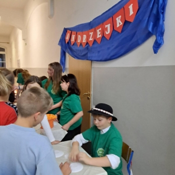 fc8aa819-70e1-4b41-879a-3e51c2bdf322