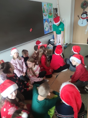 a45129e8-645c-44a1-83d1-c5f8bfe6346b