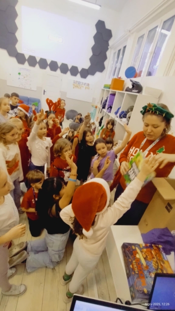 34d82086-72b8-446c-a61a-43f082953982