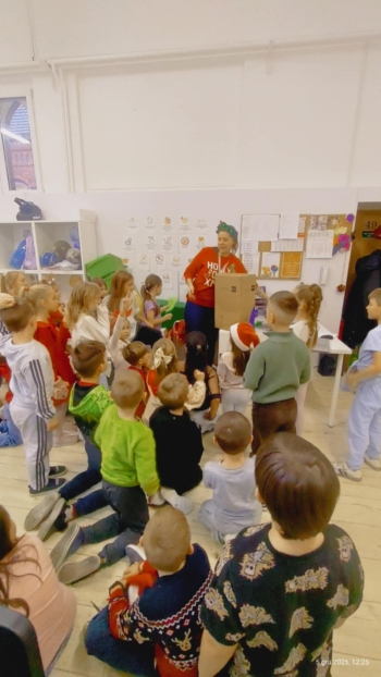 a2eca5ed-5a54-438c-899e-d65cfee3072d