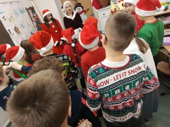 6a124dc5-a4a9-4b00-b98c-02e9412913a4