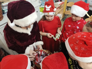 93ac37c1-13ca-4c33-9e22-3618bcfeacc3