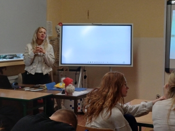 8ed351ee-6824-4a09-9335-1645ed1da2d8