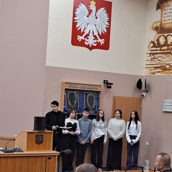 63695598-5f34-4072-84ab-39b6f39c4f3c (1)